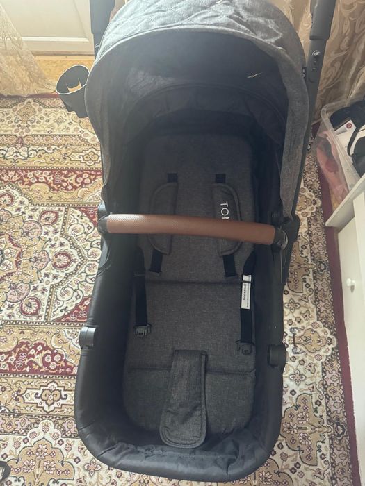 Продадим детскую коляску