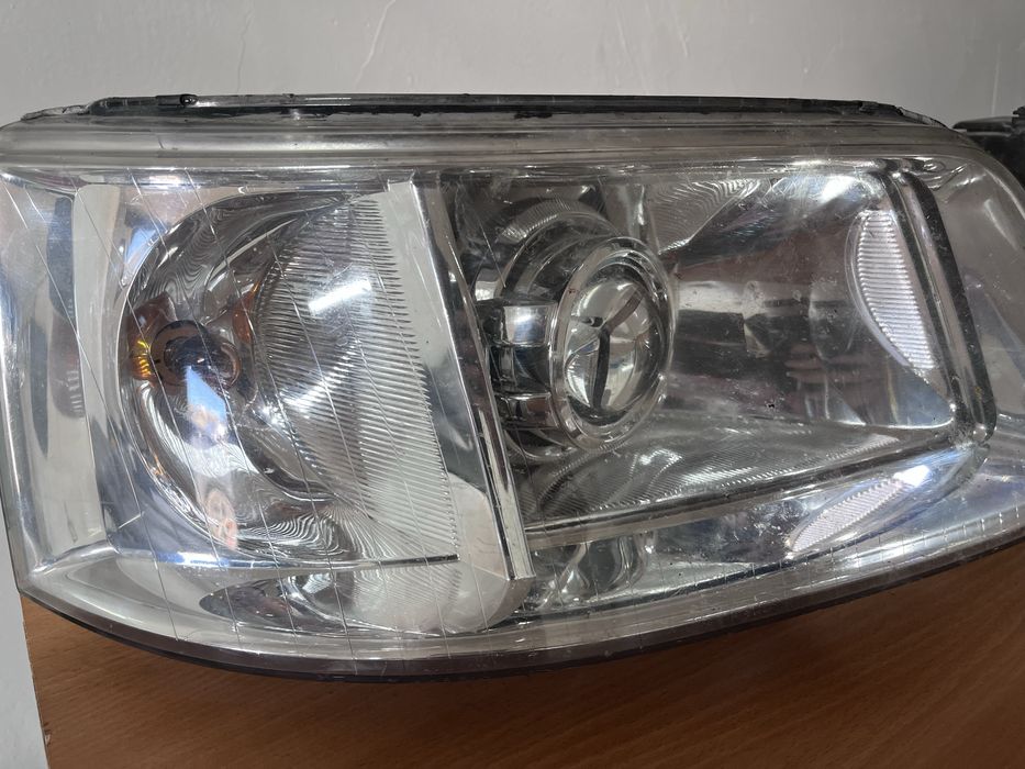 Фары на бус Т5 .