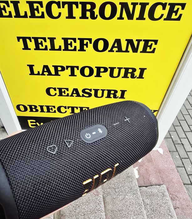 Boxa JBL Charge 5   - in stare perfecta de functionare !
