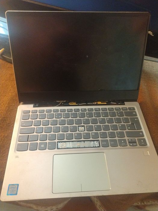 Laptop pentru piese