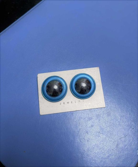 Элегантные новые и винтажные серьги