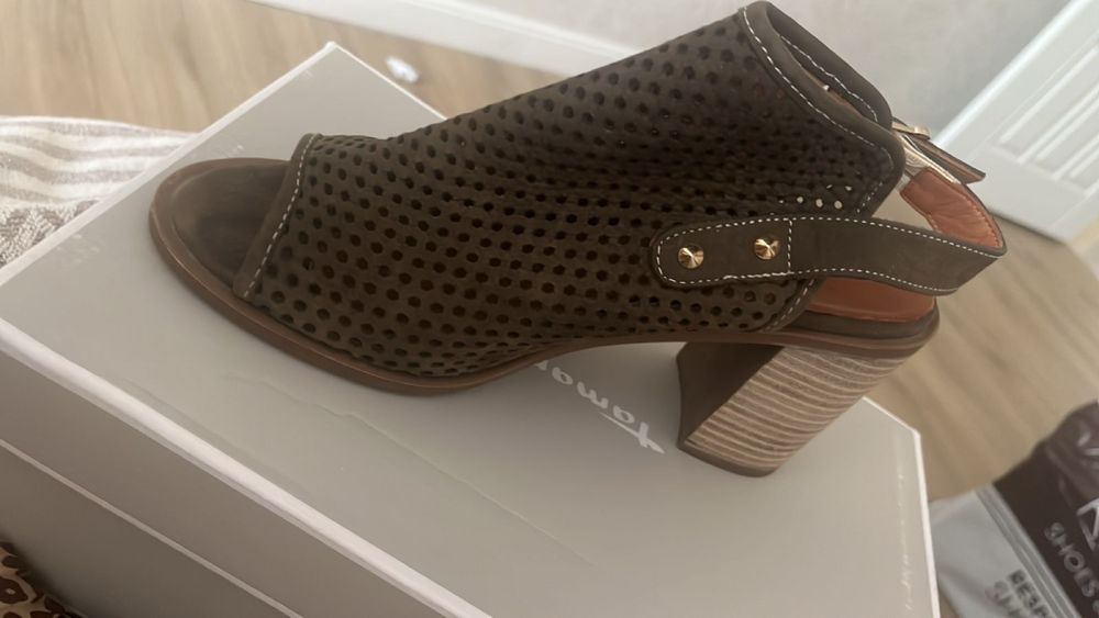 Обувь новый удобный