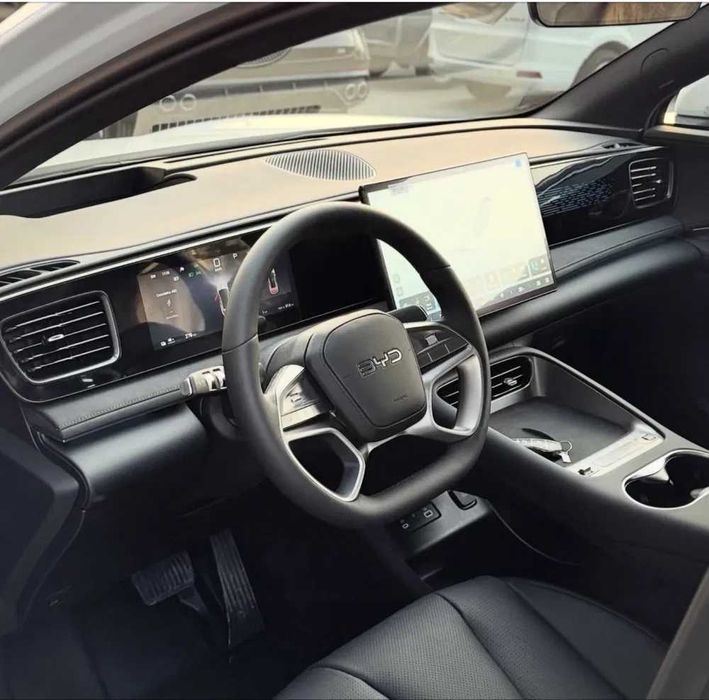 BYD Sealine 7 550km pod zakaz