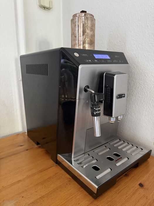 Кофемашина De’Longhi Eletta Plus