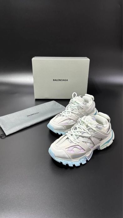 Balenciaga Track