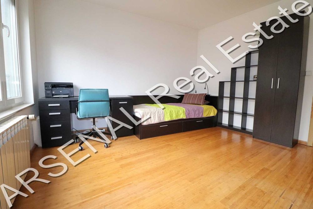 Дава се под наем Тристаен апартамент в София, Изток - 115 кв.м за 750 € - Снимка #3