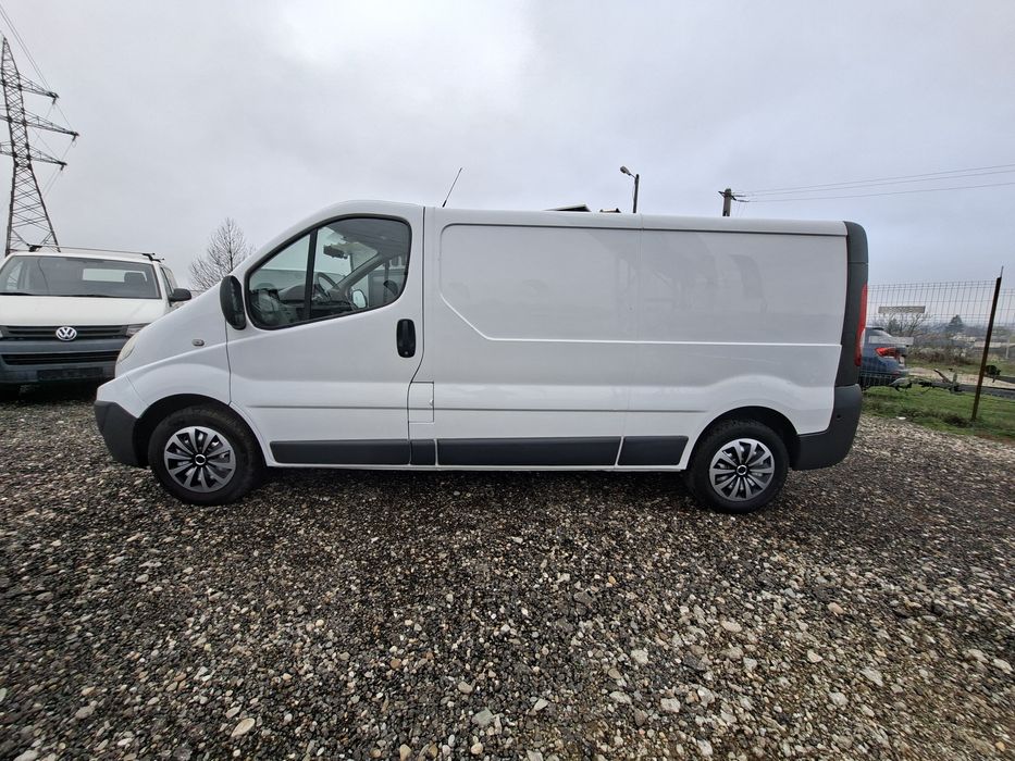 Renault Trafic (Opel Vivaro)