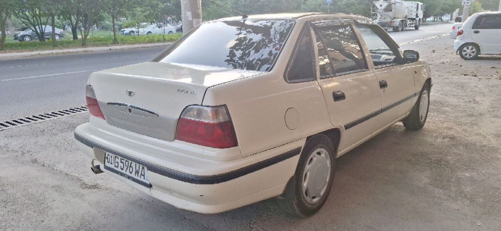 Нексия 1 сотилади,