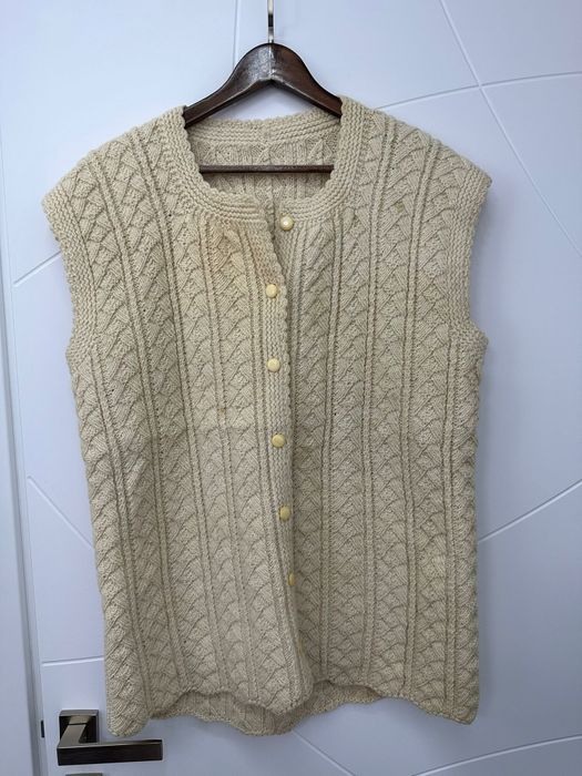 Ръчно плетени елеци