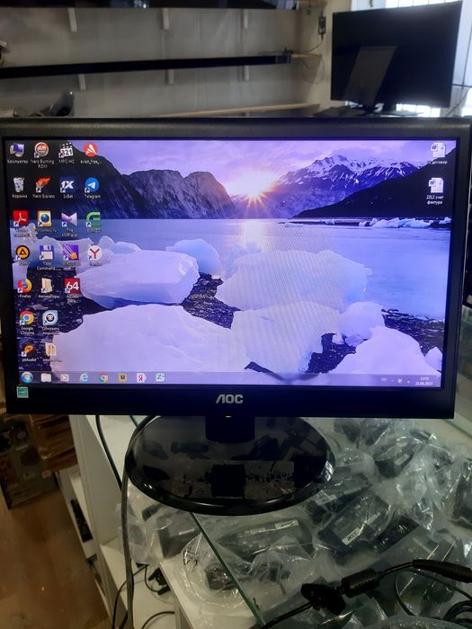 Монитор диагонал 19