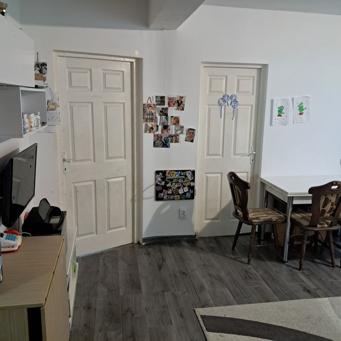 Vand apartament 2camere+living