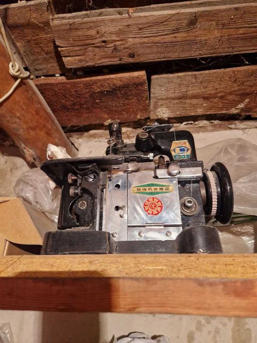 Оверлог и Швейная машинка чайка 3м