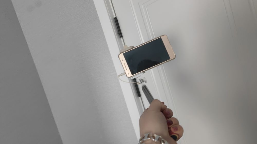 Huawei LTE 2 sim хуавей смартфон телефон селфи палка в подарок