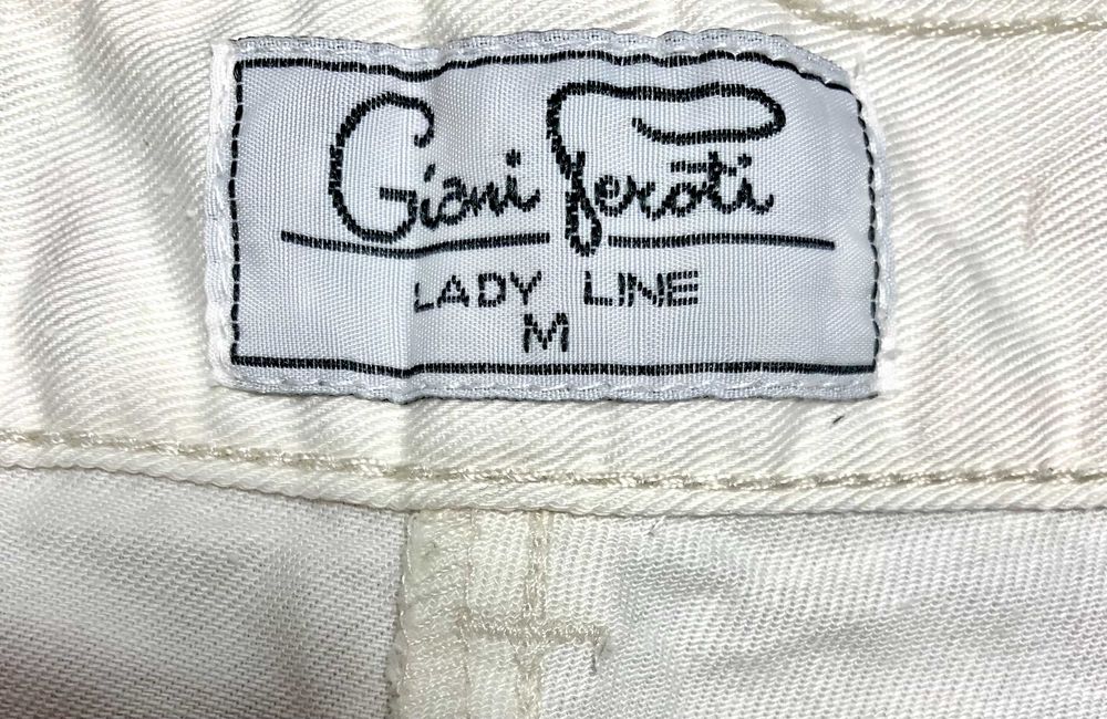 Blugi scurți mom pictați manual