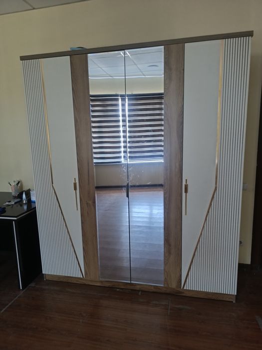 Shkaf 4 eshik 200x180li