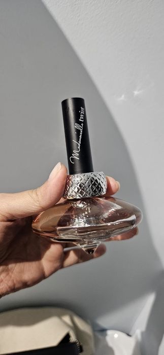 Mademoiselle Twist от бренда Mauboussin