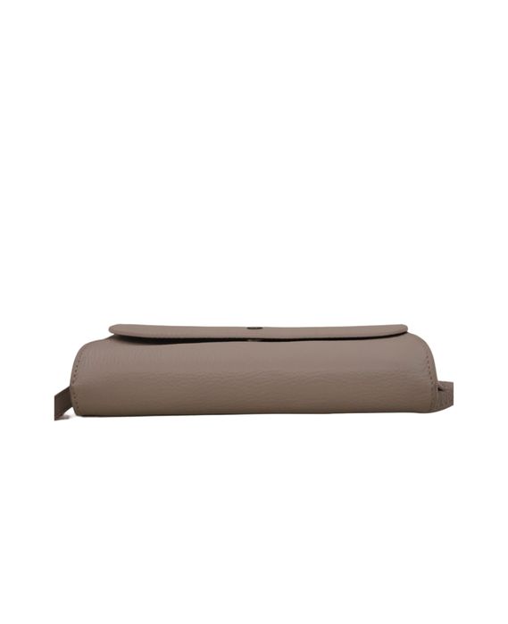 Сумка-кроссбоди минималистичная модель с клапаном