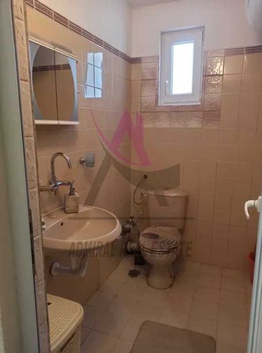 Дава се под наем Тристаен апартамент в Варна, Червен площад - 62 кв.м за 550 € - Снимка #3