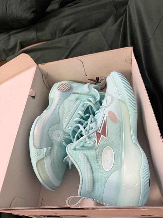 Баскетболные кроссовки