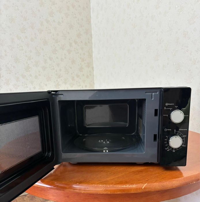 Продам микроволновую печь