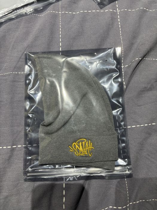 Beanie hat шапка в няколко различни цвята