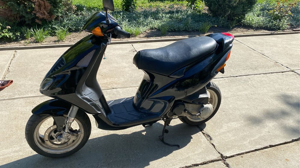 Vand scutere de 50 cc