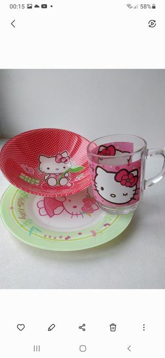 Набор дет.посуды "Hello Kitty"; Дет.журналы с подарками.