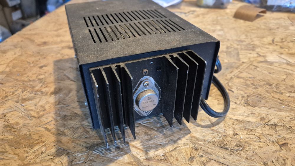 Sursa stabilizata 13,8v
