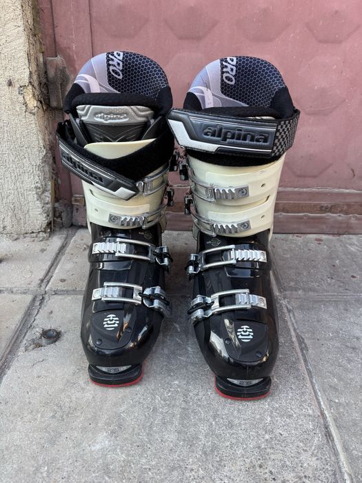 Комплект ски (167см) + ски обувки (размер 8.5) Употребявани