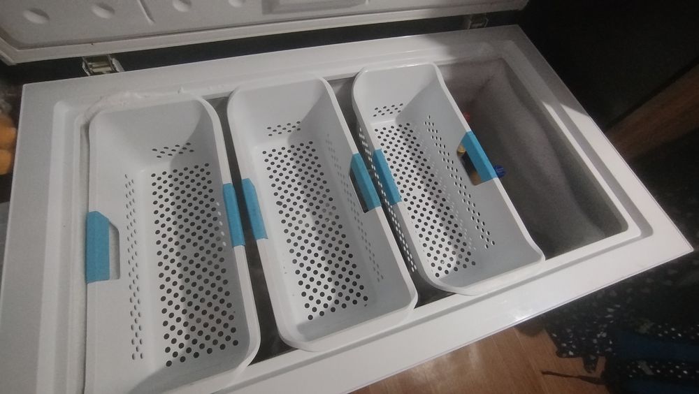 Продам морозильник