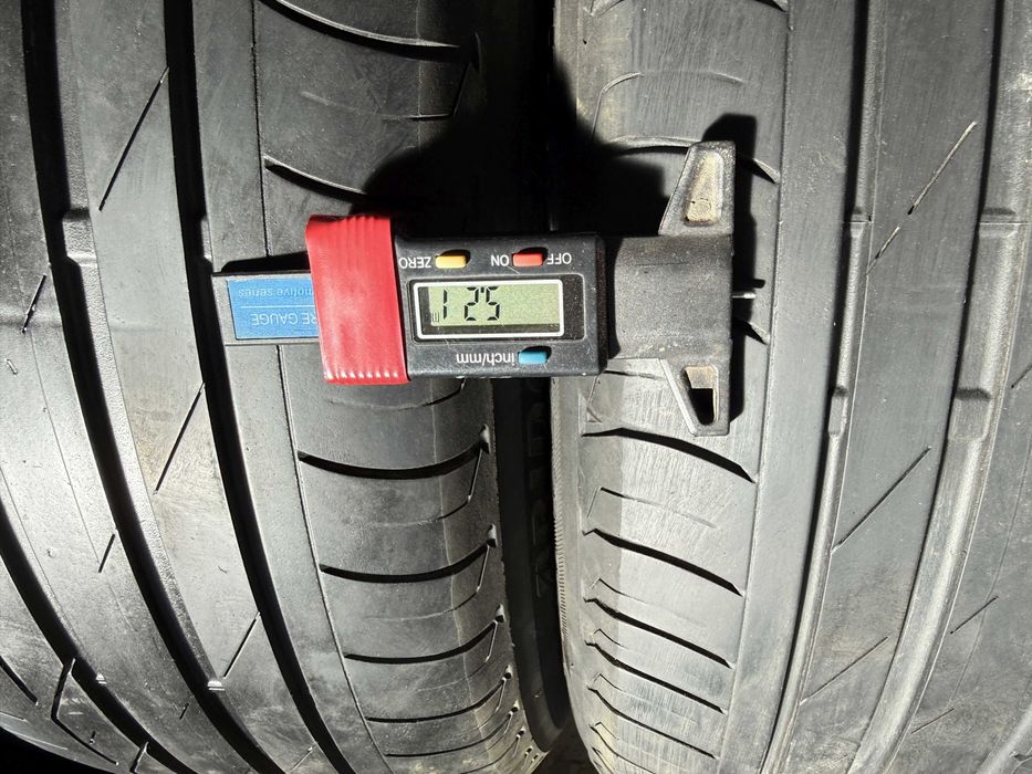 2x Anvelope Vara 205/55 R17 - Bridgestone Turanza T001 cu steluta BMW