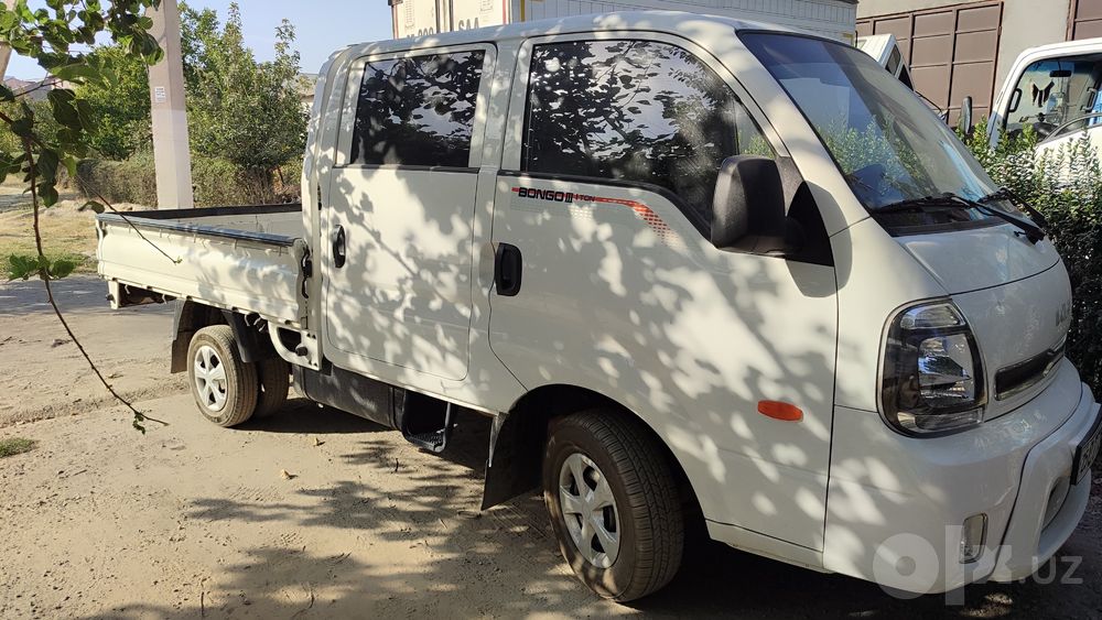 KIA BONGO sotiladi yuk bortli. 2023-yil