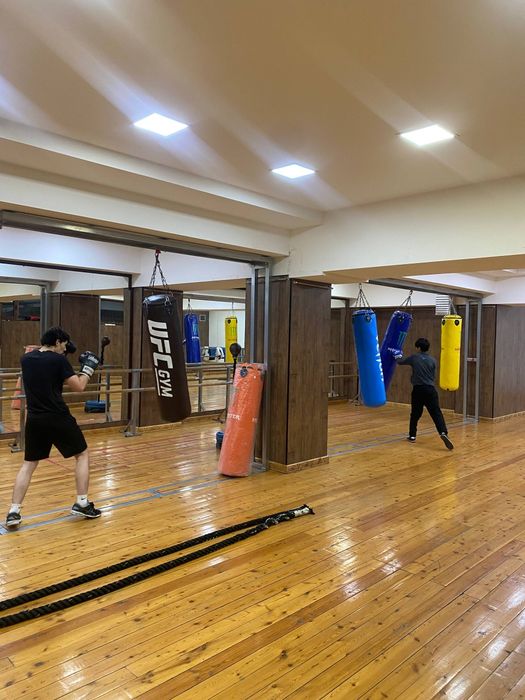 Приглашаем на тренировку бокс кикбокс  Групповые и индивидуальный