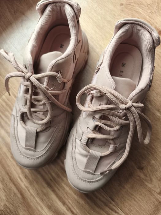 Маратонки от текстил