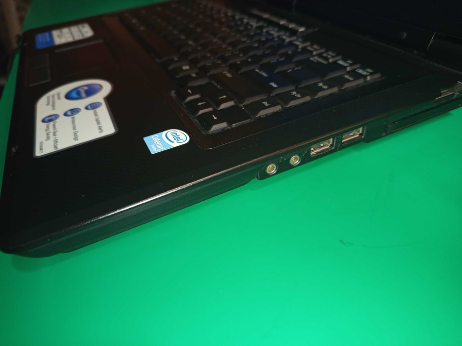 Laptop Asus X58C 2Gb RAM | 160Gb Hdd | Intel celeron 220