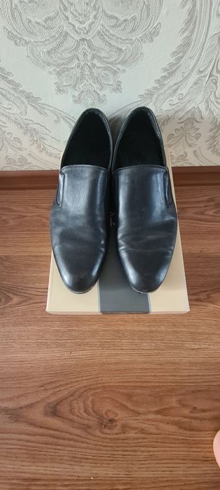 продаю мужские туфли