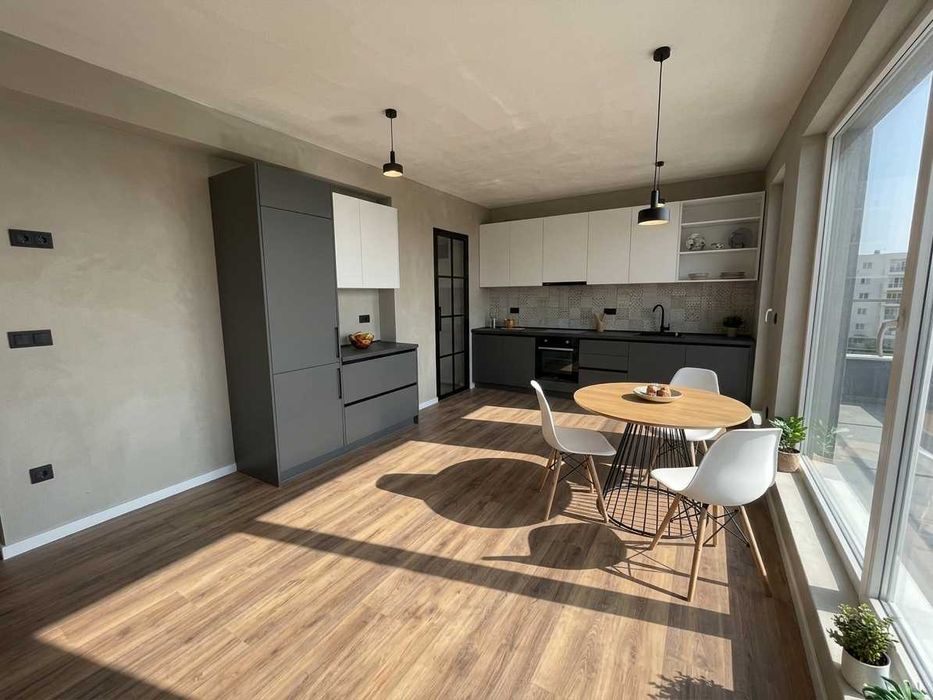 Продава се Двустаен апартамент в Пловдив, Гагарин - 72 кв.м за 617 €/кв.м - Снимка #1