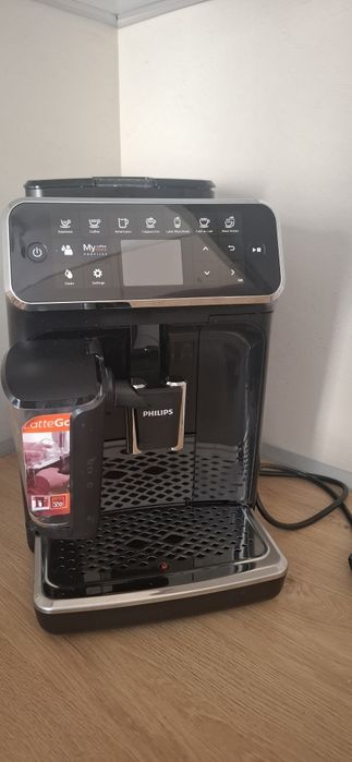Кафеавтомат Кафемашина Philips LatteGo EP 4341/50
