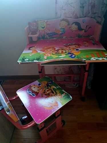 Birou Copii reglabil, cu scaun si jucării PRODUS NOU