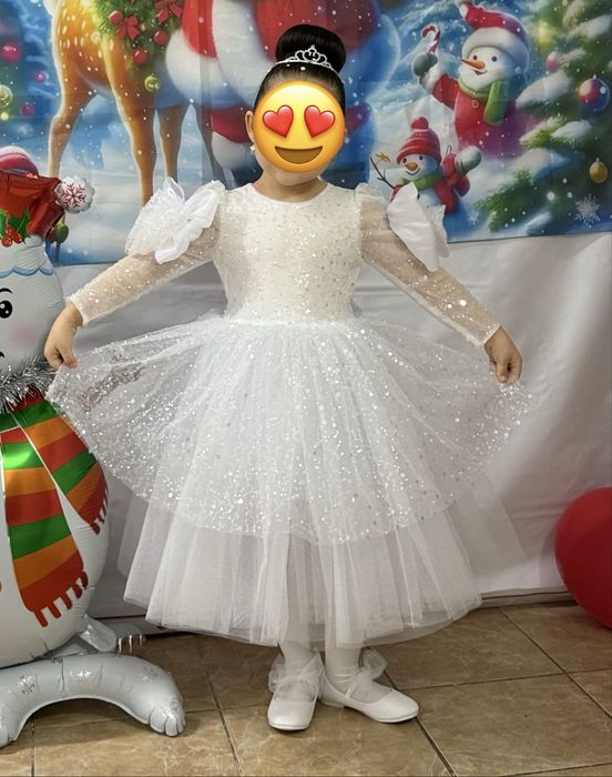 Продам платья для девочки