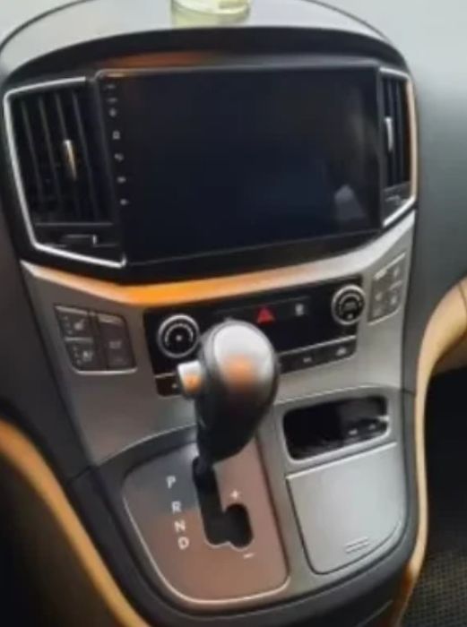 Hyundai H1 мултимедия Android Carplay GPS навигация