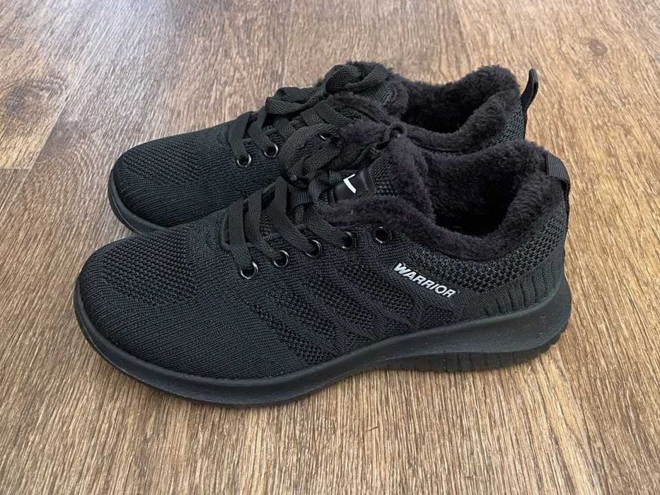 Кроссовки утепленные 38 размер