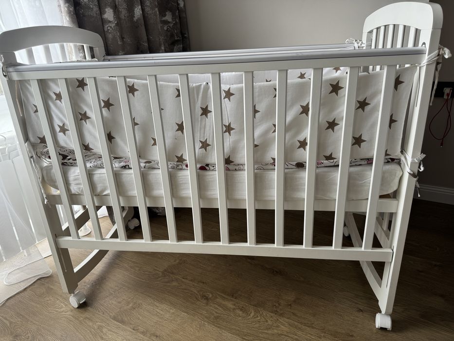 Продам кровать детскую.