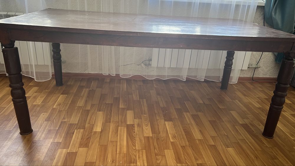 Продаю большой стол 2.0м*1.10 см