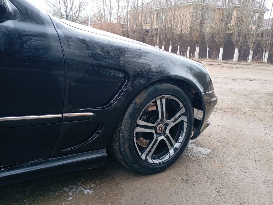 Продам автомобиль Мерседес Бенс S 500