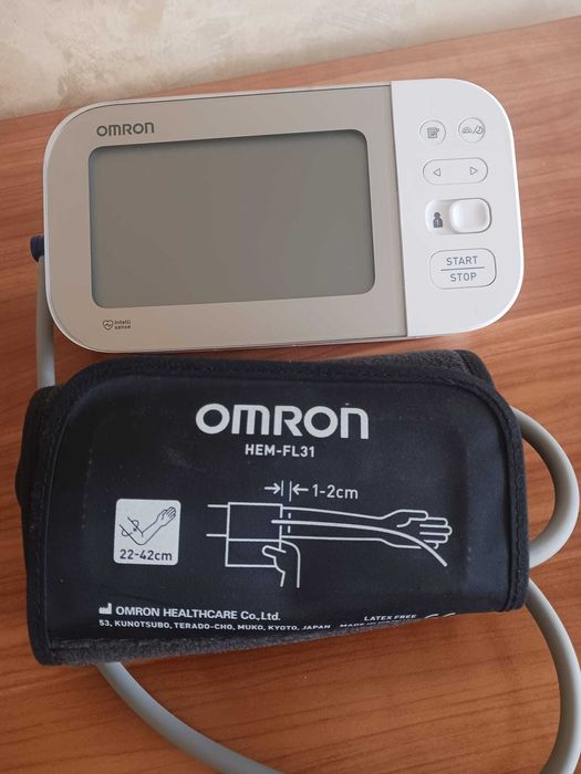 Tensiometru OMRON X7 Smart, detectare fibrilatie atriala (Afib)