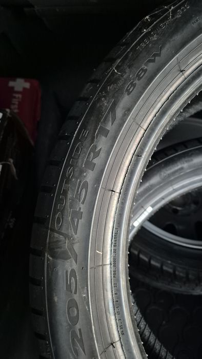 4броя Pirelli 205/45/17