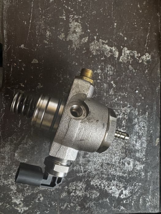 Продам тнвд Ауди Q5 2.0