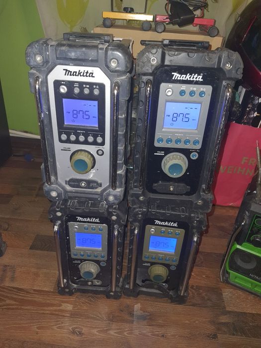 Строително радио Макита