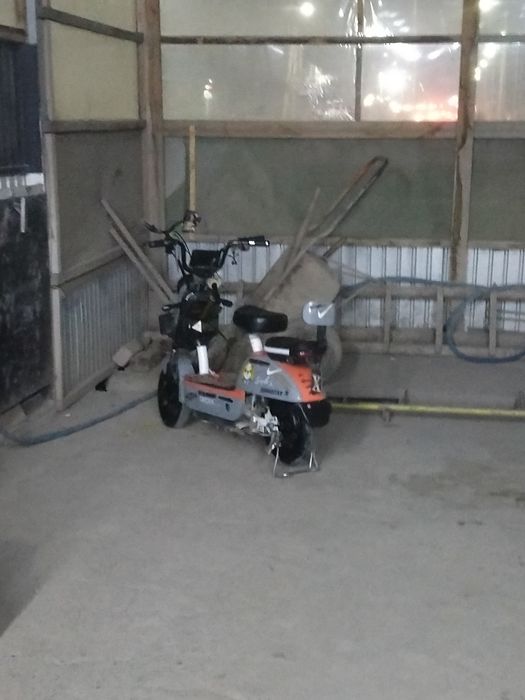 Скутер сатылаады